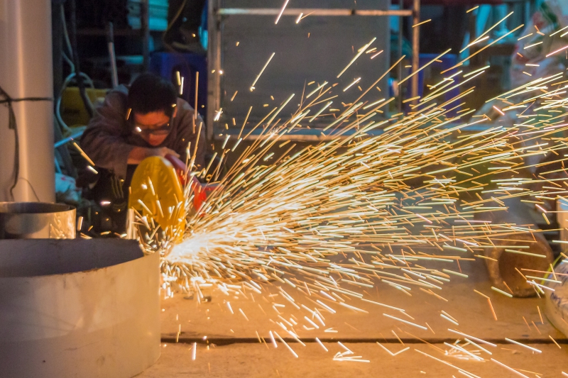 coiffure-BORMES LES MIMOSAS-min_work-man-workshop-steel-equipment-metal-496138-pxhere.com